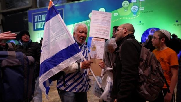 77 year old Avi Farhan was forced to leave an Israeli settlement in Gaza in 2005 when it was evacuated and demolished after Israel's military occupation of the territory ended. He told CBC News that he lo<em></em>ngs to return.